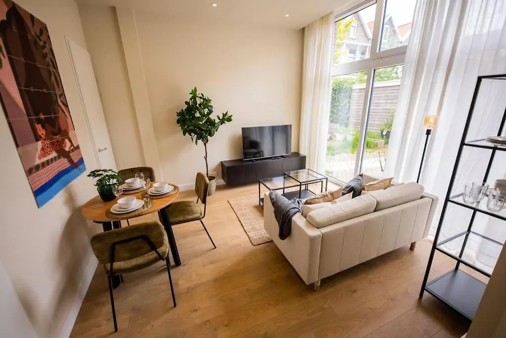 Delightful 2 Bedroom Serviced Apartment 54M2 -Mst40D- Rotterdam Holiday home