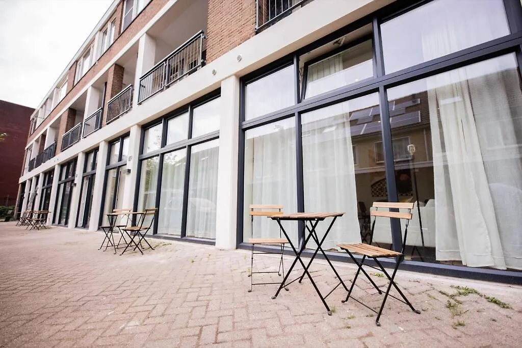 Delightful 2 Bedroom Serviced Apartment 54M2 -Mst40D- Rotterdam Netherlands