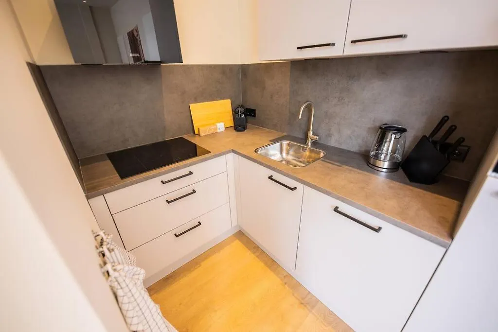 Delightful 2 Bedroom Serviced Apartment 54M2 -Mst40D- Rotterdam