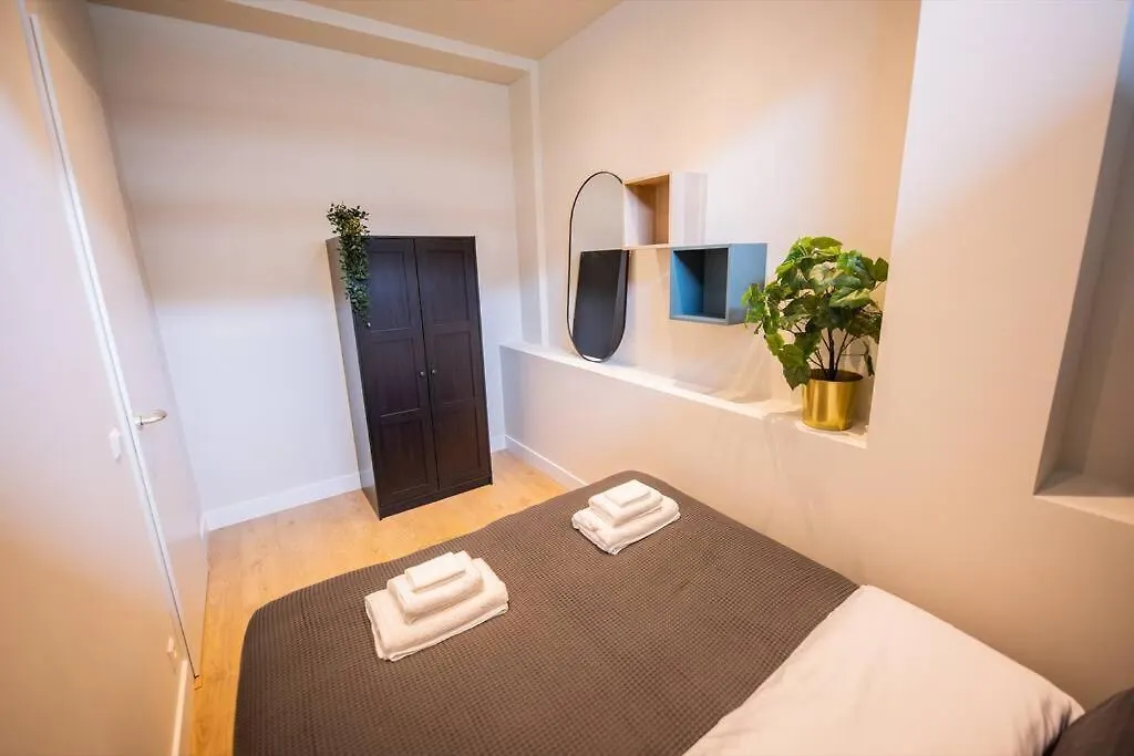 Delightful 2 Bedroom Serviced Apartment 54M2 -Mst40D- Rotterdam